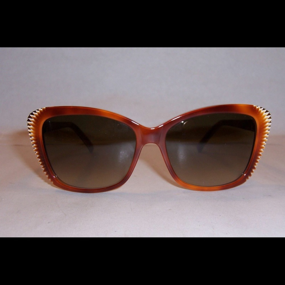 LIKE NEW ALEXANDER MCQUEEN SUNGLASSES AUTHENTIC